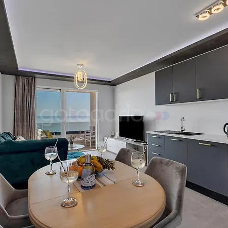 Апартаменты Luxury Seaview Luki - Free Parking Макарска