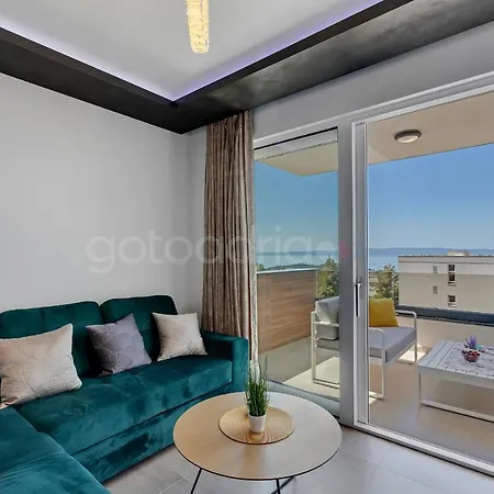 Апартаменты Luxury Seaview Luki - Free Parking Макарска